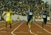 Félix Sánchez, de Santo Domingo, ganó la medalla de oro en los 400 metros, con la ayuda de sus tenis dorados.