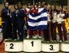 Néstor Nieves de Venezuela festaja la medalla de oro que ganó en los 3,000 netros.