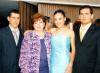 Tadeo Pamela y Pepe Flores en el enlace nupcial de su hermano Francisco  Xavier, los acompaña su tía Carmen Garza.
