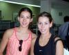 Bárbara y Sabrina Rubio fueron captadas en el aeropuerto luego de despedir a su mamá que viajó a Dallas Texas.