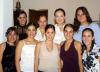 Gabriela Díaz de León Maisterrena acompañada de las amistades que asistieron a su fiesta de despedida, Maribel, Lorena, Paola, Mónica, Claudia, Isabel Jaqui y Ani.