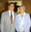  26 de septiembre 



Señor Carlos Martínez Ricarday con su esposa doña Bertha Ávila de Martínez en el festejo que le ofreció su familia por su 70 aniversario de vida.