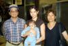 En una reunión familiar fueron captados ROberto Camacho, Raquel de Camacho y sus hijos Pavel y Joselin