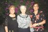 En su cumpleaños número 92, la señora Celia Valdez Anaya estuvo acompañada de sus hijas Olga de Camacho y Gloria Medina