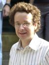 NOBEL DE LA PAZ


La iraní Shirin Ebadi, de 54 años, se convirtió en la décimo primera mujer ganadora del Premio Nobel de la Paz, por su defensa de la democracia y los derechos humanos frente al hermetismo del mundo islámico.