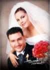 Dr. Francisco Cuitláhuac Paredes Ortiz y L.A.E. Dalia Marina Viezca Zamora contrajeron matrimonio religioso en la iglesia del Sagrado Corazón de Jesús el 26 de septiembre de 2003.