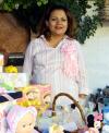 Sandra Piñón de Olivas en la fiesta de regalos que se ofreció al bebé que espera.