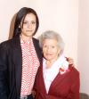  07 noviembre  
Señora Narcisa Carrillo acompañada de su nieta, Ingrid Georgette Pulido Naranjo en el convivio por sus 90 años de vida.