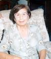 Doña Violeta Galindo de Guerrero en el convivio que le ofreció un grupo de amigas para celebrar sus 80 años de vida.