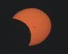 De acuerdo con las advertencias de rigor, el eclipse fue apreciado a través de instrumentos científicos o de lentes oscuras para evitar daños en la vista.