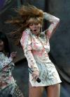 En total los Grammy reconocen la labor musical en 105 categorías, un número muy elevado de premios que ha generado numerosas críticas dentro de la industria entre los que consideran que con tanto galardón es difícil ser tomado en serio.