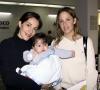 Cristina de Safa y el bebé Antonio Safa viajaron a Chihuahua en plan de paseo, fueron despedidos por Lorena de González.