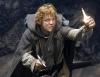 Mientras tanto, Frodo y Sam continúan su camino hacia Mordor, a la espera de que Sauron no repare en que dos pequeños Hobbits se acercan cada día más al final de su camino, el Monte del Destino.