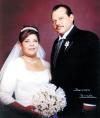 Sr. José Antonio Rocha González y C.P. Rosa Muñoz Martínez celebraron su 25 aniversario de bodas de plata matrimoniales con una ceremonia cristiana el 30 de agosto de 2003.

Estudio Berumen.