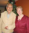 Sr. Vilicio García acompañado de su esposa el día que celebró sus 83 años.