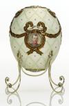 Una colección de piezas de Fabergé valorada en 90 millones de dólares y que incluye ocho huevos que pertenecieron a la familia imperial rusa, será subastada en abril próximo en Nueva York.
Imagen:  El huevo de la coronación