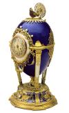 Entre las piezas que subastará Sotheby's se encuentra 'Coronation Egg' (Huevo Coronación), encargado por Nicolás II en la primera Pascua tras su subida al trono en 1897, a los 28 años, que está valorado entre 18 y 24 millones de dólares.
 Imagen: El huevo cockerel 