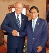El presidente de Chile  Ricardo Lagos (izq) asistió a la Cumbre que contará con la participación de 34 jefes de Estado y de Gobierno.