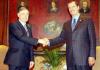 El primer ministro de Jamaica Percival James Patterson a su llegada a la Cumbre que se lleva a cabo en Monterrey los días 12 y 13 de enero de 2004.