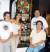 Ignacio Rosales González, Rosalinda Salas de Rosales, Karla Janeth y Miguel Ángel Rosales Salas fueron captados en su más reciente visita a Las Vegas Nevadas.