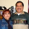 Ernesto Dorado Ramos con su esposa, María Herminia Bernal de Dorado en el convivio que le ofreció por su cumpleaños.
