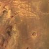 Una de las fotos mostradas en Darmstadt, ampliada sin que perdiera calidad a un tamaño de 24 metros de largo por 2,5 de ancho, recoge una porción de un barrido de 1.700 kilómetros de largo y 65 kilómetros de ancho en el Gran Cañón de Marte (Valles Marineris).