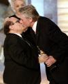 Michael Douglas fue honrado con el premio Cecil B. DeMille por su trayectoria dentro de la industria cinematográfica.