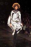 La Sao Paulo Fashion Week abrió a lo grande su decimosexta edición con la brasileña Gisele Bundchen en uno de los primeros desfiles de la principal feria de la moda nacional, dedicada esta vez a la ciudad de Sao Paulo por sus 450 años.