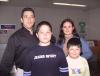 Edgardo y Magdalena Boheringer , con sus hijos Luis Ángel y Edgardo en el aeropuerto