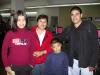   06 de marzo  
Sergio Valles y Érika Elizabeth Mora viajaron a Tijuana y fueron despedidos por Virginia Gurrola y Fernando Mora.