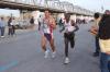 Otra de las circunstancias que caracterizó al Maratón Internacional Lala, fue la gran cantidad de mantas y carteles que se ubicaron tanto en los puentes peatonales como en los árboles y los postes de energía eléctrica, principalmente de las familias de los corredores.