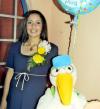 16 de marzo 
Fabiola V. de Ortega recibió felicitaciones en su fiesta de canastilla.