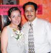 Rocío Pérez Naser y Jesús Álvaro Acevedo López contraerán matrimonio por lo que fueron festejados con una fiesta de despedida.