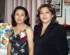En días pasados fue organizada una despedida de soltera en honor de Patricia Landeros Huereca, la acompañan  las organizadoras del festejo, Dora Muñoz y Brenda Muñoz.