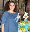 05 de abril
Marisol Escárcega de Becerra en la fiesta de regalos que le ofrecieron sus compañeras de trabajo por el nacimiento de su bebé.