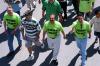 Al paso del contingente, más y más simpatizantes del equipo lagunero se unieron a la caravana hasta llegar a una cifra que según la Dirección de Seguridad Pública Municipal, pudo ser superior a las 30 mil personas, para lo cual se tomó en cuenta que a lo largo del trayecto hubo gran asistencia de personas, que únicamente se acercaban a presenciar el paso de la marcha y dar su apoyo a los participantes.