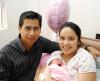 22 de abril 
Jorge Gerardo Cota y Rocío Alejandra López de Cota, con el recién nacido Jorge Alejandro.