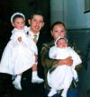 27 de abril 
Ricardo Camacho Pulido y Sonia Paredes de Camacho, con sus hijos Ricardo y Andrea, al término de una ceremonia religiosa, celebrada en la parroquia de Guadalupe de la Ciudad de Gómez Palacio, Dgo.