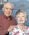 30 de abril Hoy celebran 58 años de casados los señores Ramón Soto Navarrete y Martha T. de Soto, acontecimiento en el que estarán rodeados de sus seres queridos.