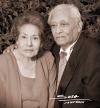 Sr. carlos García Mena y Sra. Alicia García, captaods en una fotografía de estudio con motivo de la celebración de su 50 aniversario de bodas de oro matrimoniales.