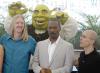 Eddie Murphy se la pasó sonriendo a amigos y medios de comunicación durante la premier.