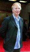 De izquierda a derecha, el productor David Heyman, el director mexicano, Alfonso Cuarón, Robbie Coltrane, Daniel Radcliff, Rupert Grint, Alan Rickman, Emma Watson y el productor Chris Columbus, posan para los fotógrafos.