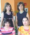  25 de mayo  
Marina de Garza, Gaby de Román, Lupita de Aguilar y Gaby de Mendoza, reunidas recientemente.