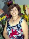 Guadalupe Elva Ocón Acosta celebró en días pasados 31 años de servicio a la educación, con una amena reunión.