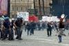La marcha transcurrió con pequeños incidentes, en medio de un fuerte despliegue de fuerzas de seguridad, que controlaron en todo momento esos 'excesos', protagonizados de forma puntual por grupos aislados en determinados puntos del recorrido.