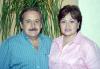  12 de Junio   
Jesús Manzanera Villegas acompañado por su esposa Carmen de Manzanera, en la fiesta que se les ofreció con motivo de su 60 aniversario de vida.