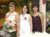 20 de Junio   
Rocío Flores de Arellano con las anfitrionas de su fiesta de canastilla Virginia Torres de Arellano y Rocío de Flores