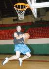 Ken Leek.
Finalista en  liga de Líbano -99 Republica Dominicana. Campeón de liga-99 Selección de estrellas de CIMEBA -99 (Que jugaron juegos de exhibición en contra de algunos equipos de la NCAA )Campeón liga chilena -00Juego de estrellas en Puerto Rico  -00,01Finalista en liga de Republica Dominicana -02 Finalista en la súper copa en Portugal -03