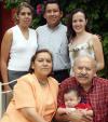 Heriberto Gutiérrez Alveratt festejó 75 aniversario de vida, con una agradable reunión ofrecida por su esposa MAría de Jesús Valdivia de Gutiérrez, hijos y nietos.