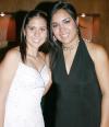 Leslie Nevárez y Lorena González, captadas en pasado festejo social.